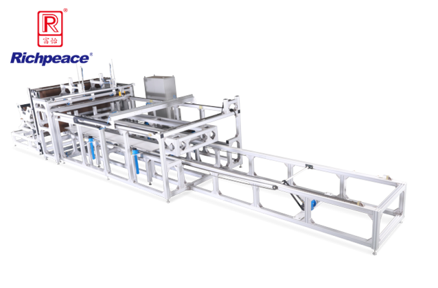 米兰app官网入口汽车天窗卷阳帘面料专用拉布机