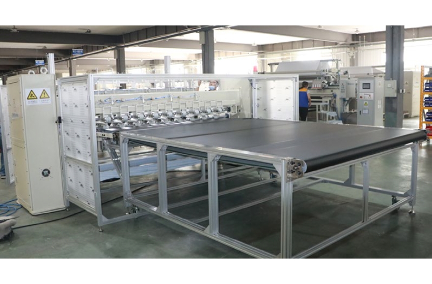 米兰app官网入口全自动睡袋直线绗缝机