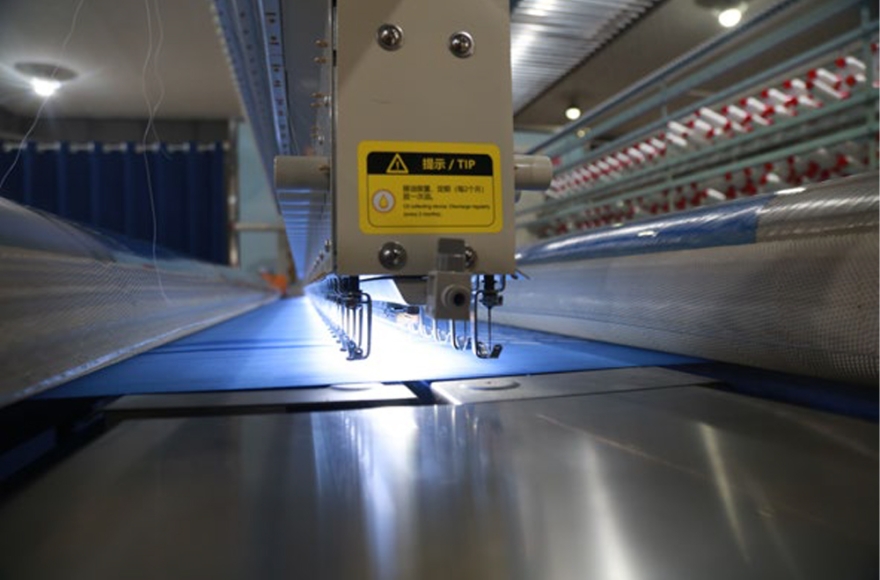 米兰app官网入口单色双排电脑绗绣机