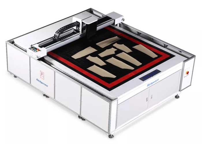 米兰app官网入口一公分多层电脑裁床展机