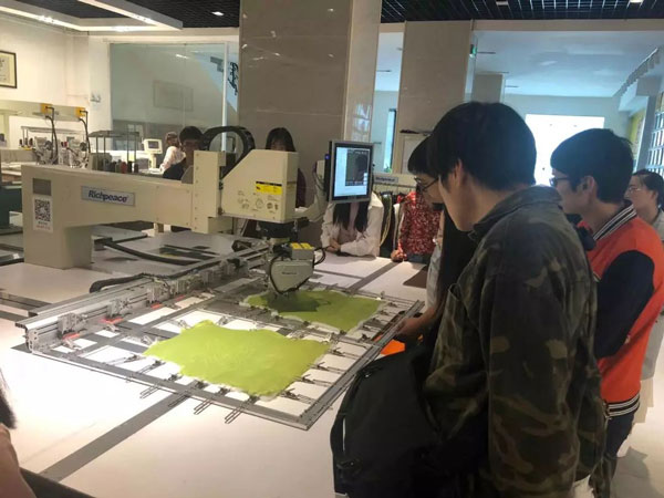 米兰app官网入口全自动360°单针缝纫机