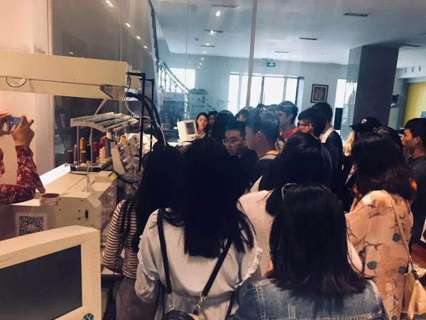 参观米兰app官网入口设备